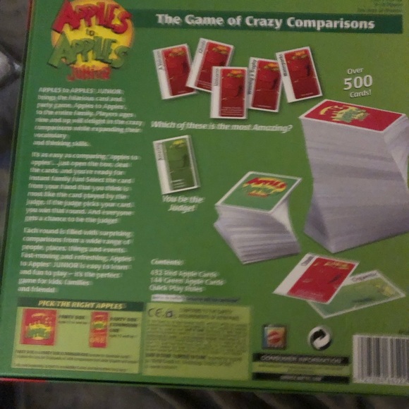 Mattel Games Apples to Apples Junior: The Game of Crazy Comparisons Card Game - Picture 2 of 4